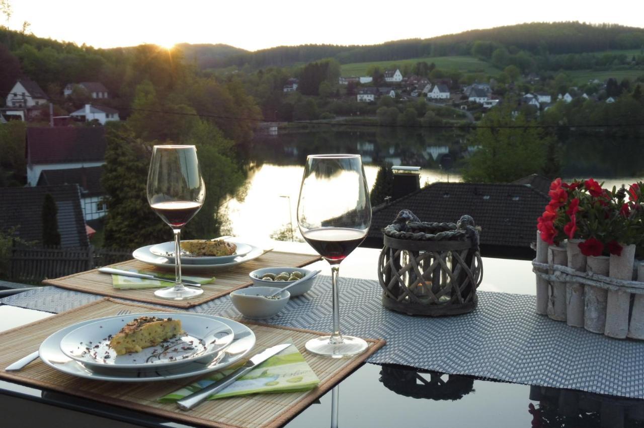 Exklusive Ferienwohnung 'Agger-Blick' Mit Grosser Seeblick-Terrasse & Sauna Gummersbach Eksteriør billede