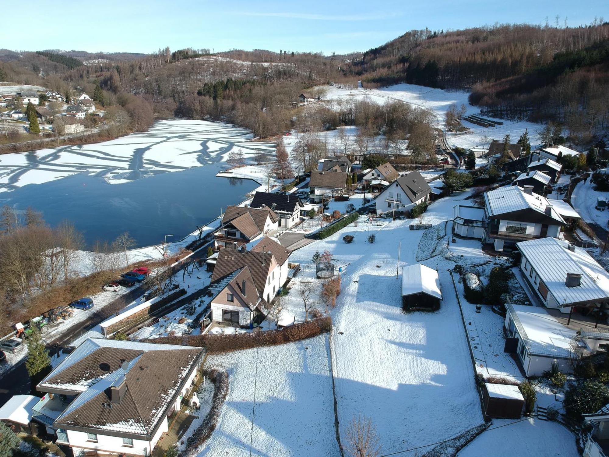 Exklusive Ferienwohnung 'Agger-Blick' Mit Grosser Seeblick-Terrasse & Sauna Gummersbach Eksteriør billede